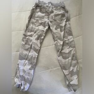 Beautiful Pants. Size 13/14. Abercrombie Kids.